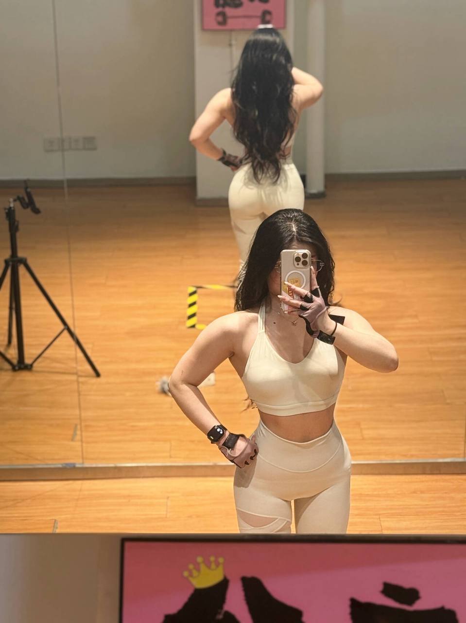 江苏 常州 编号：492424 (点击复制)
➡️ 