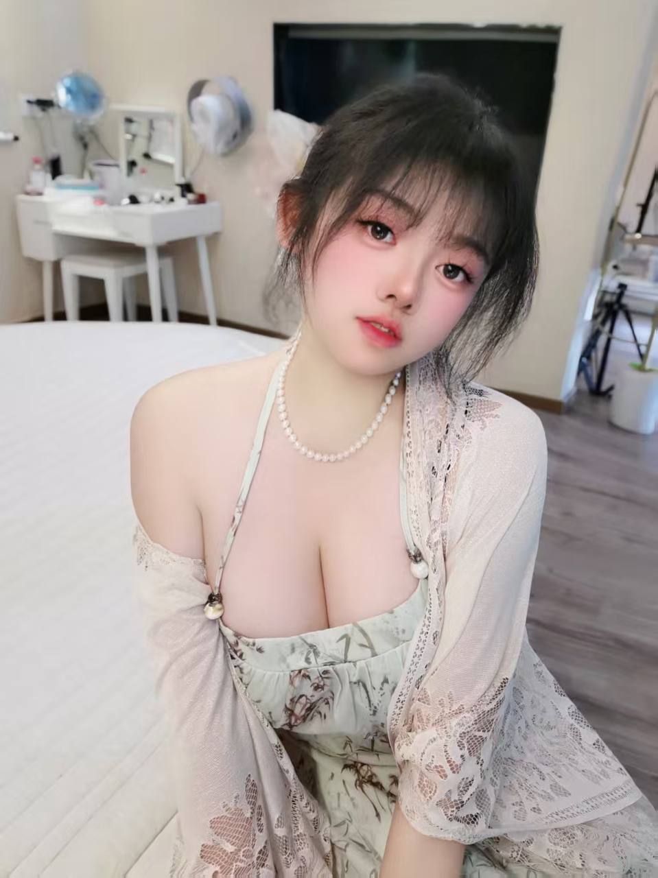 江苏 苏州 编号：105075 (点击复制)
➡️ 