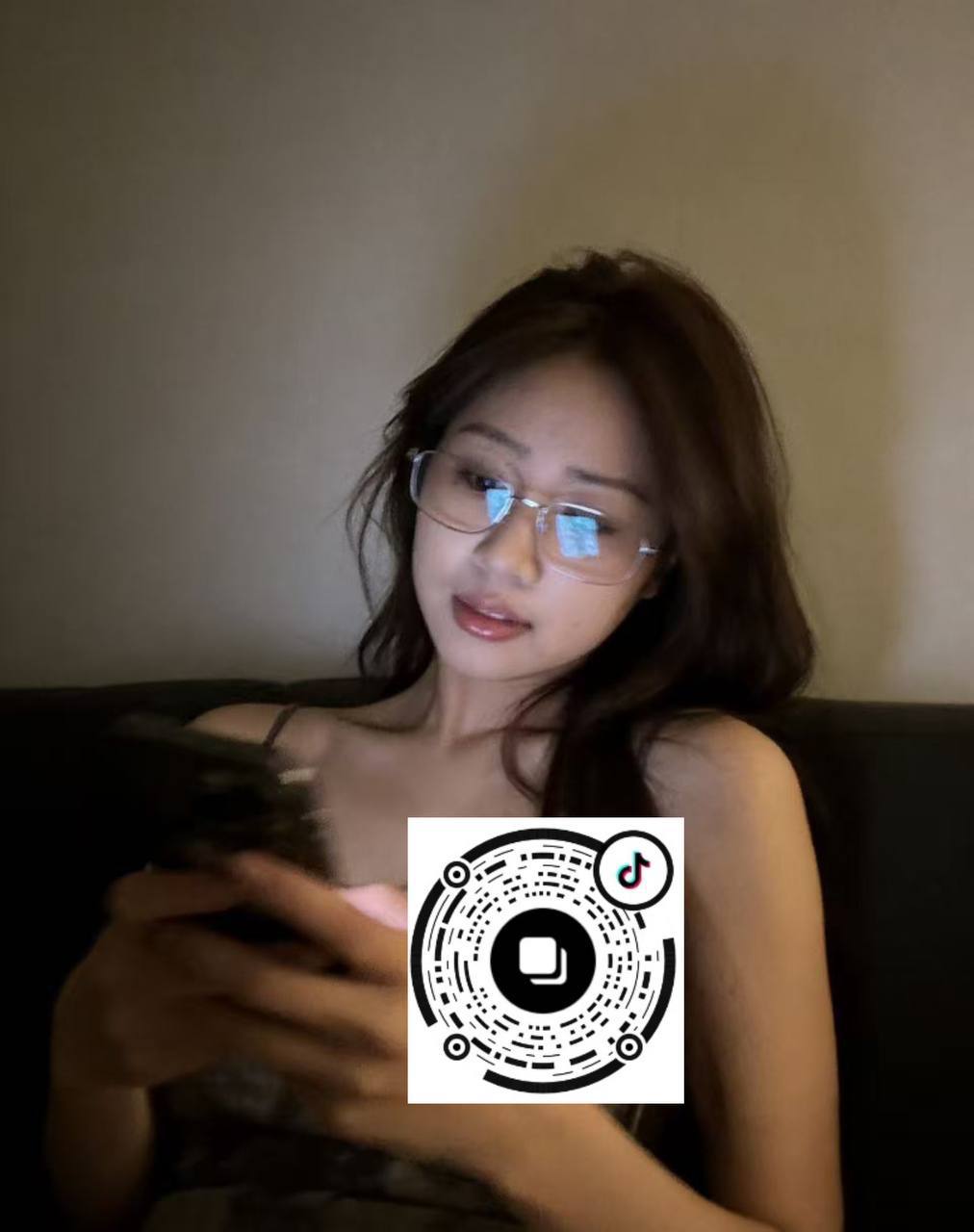 江苏 无锡 编号：982149 (点击复制)
➡️ 