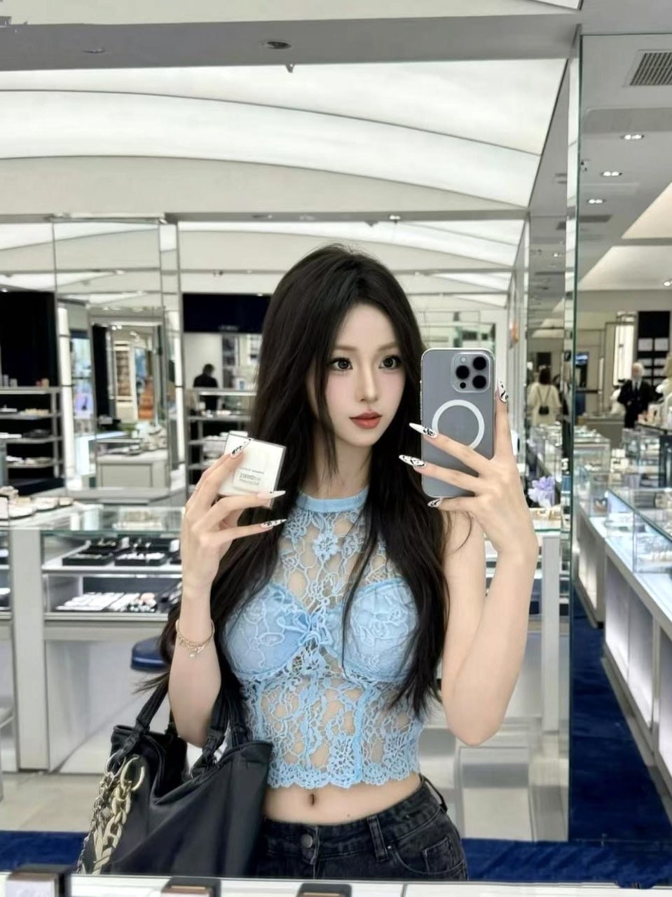 江苏 南京 编号：596726 (点击复制)
➡️ 