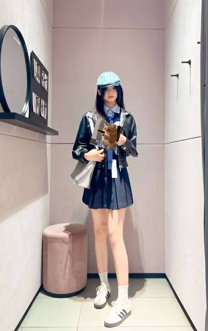 江苏 常州 编号：665363 (点击复制)
➡️ 