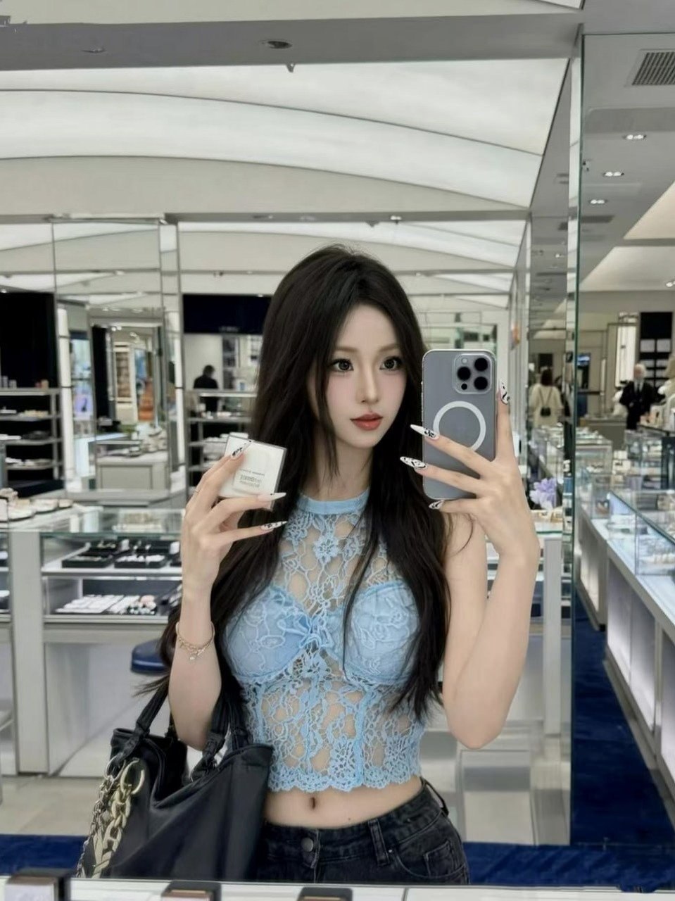江苏 南京 编号：092142 (点击复制)
➡️ 