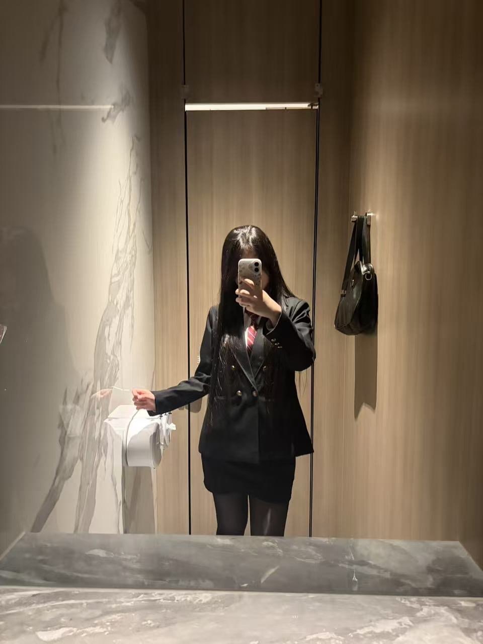 江苏 南京 编号：715268 (点击复制)
➡️ 