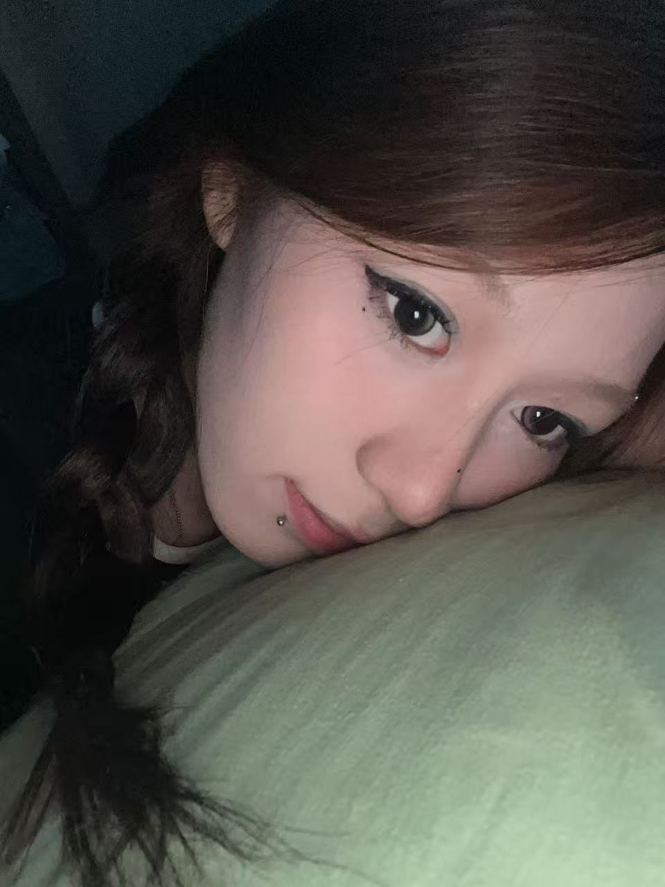 江苏 南京 编号：981975 (点击复制)
➡️ 