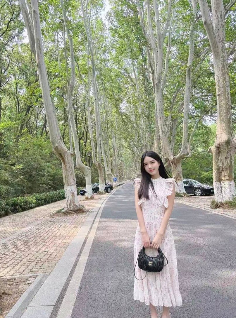 江苏 南京 编号：306193 (点击复制)
➡️ 