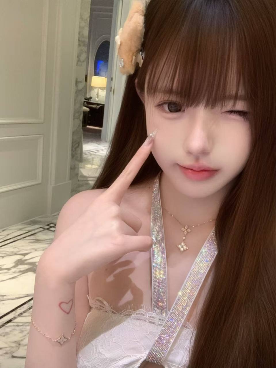 江苏 苏州 编号：696636 (点击复制)
➡️ 