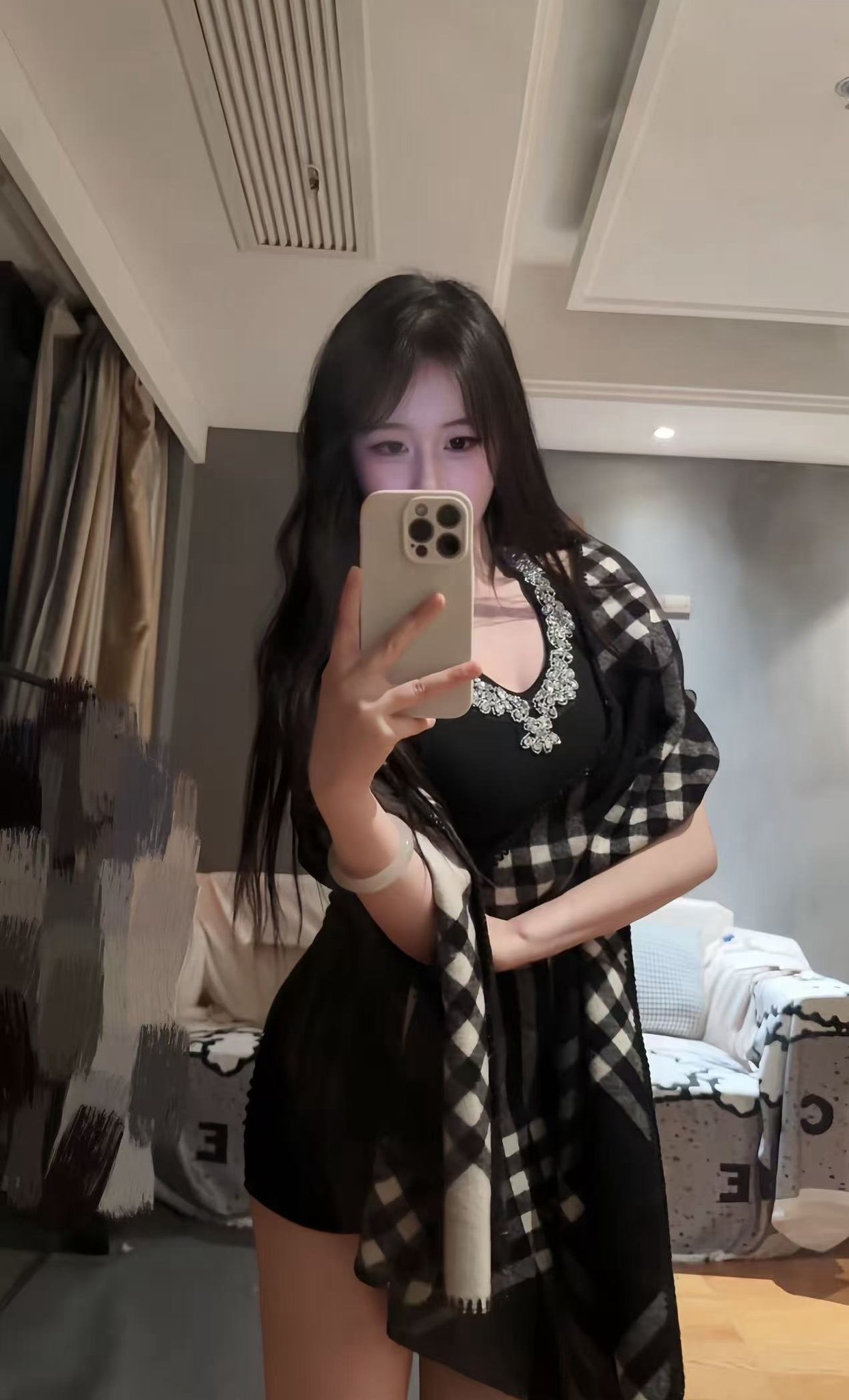 江苏 无锡 编号：943184 (点击复制)
➡️ 