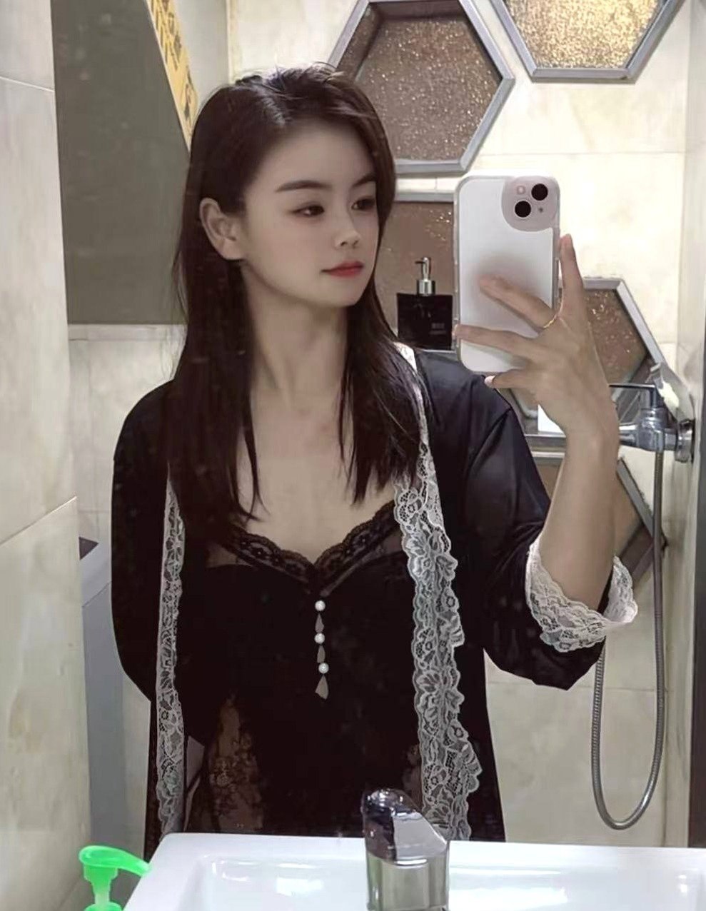江苏 苏州 编号：675962 (点击复制)
➡️ 