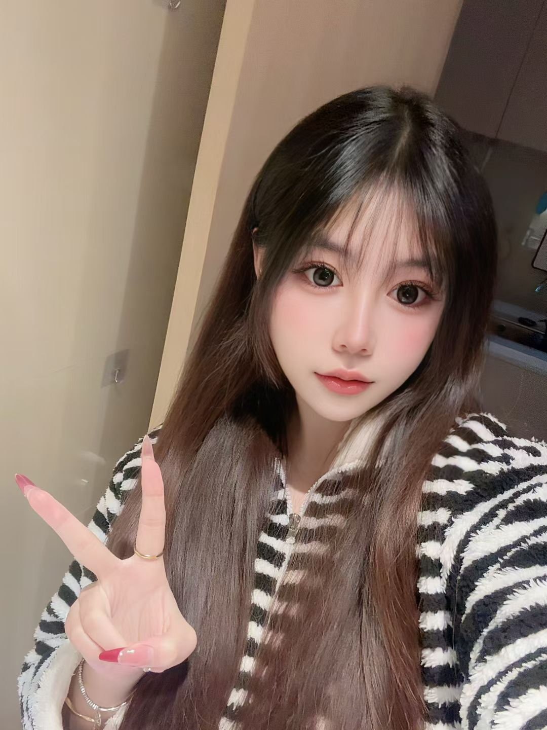 江苏 无锡 编号：470723 (点击复制)
➡️ 