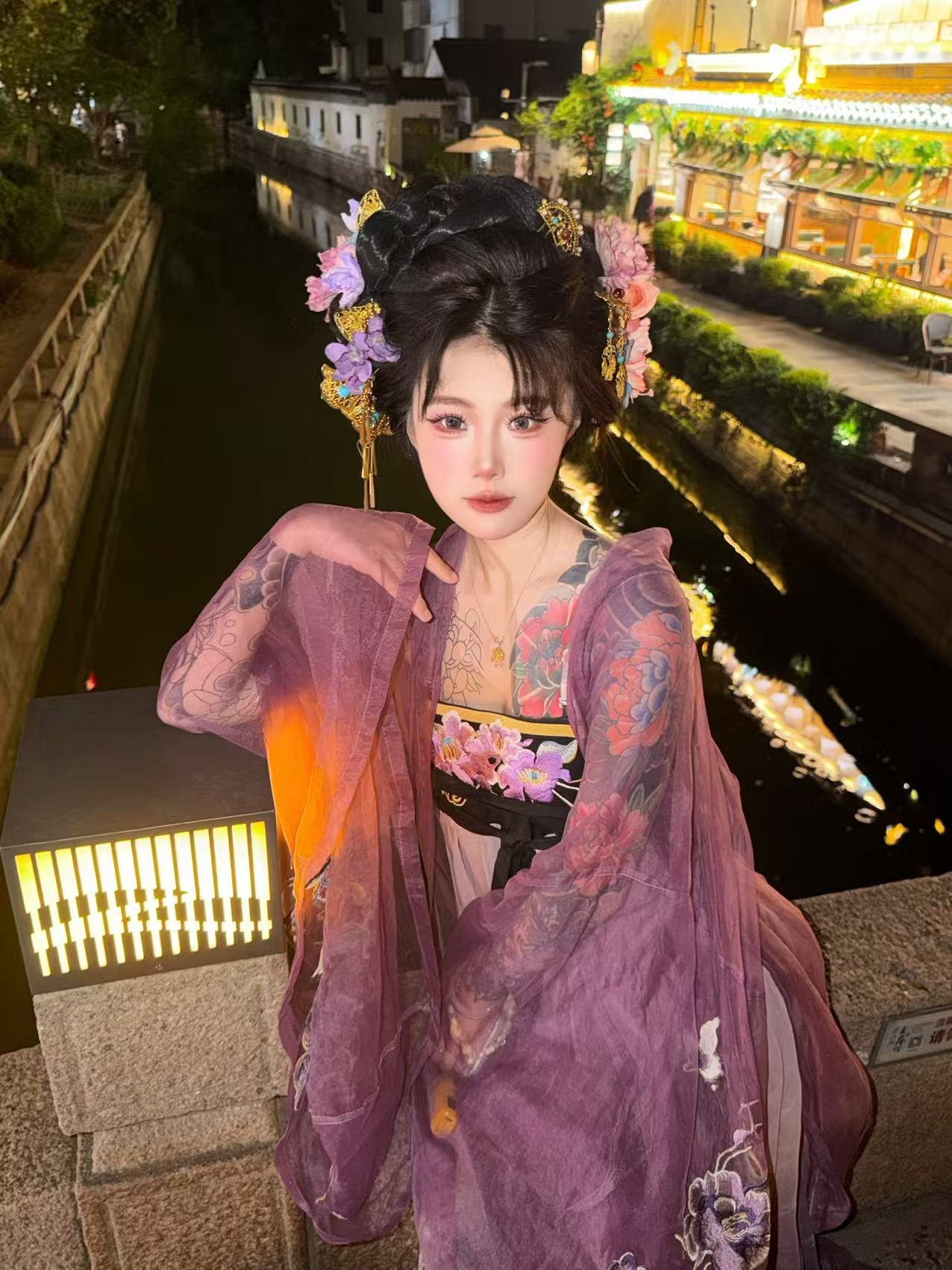 江苏 常熟 编号：240139 (点击复制)
➡️ 