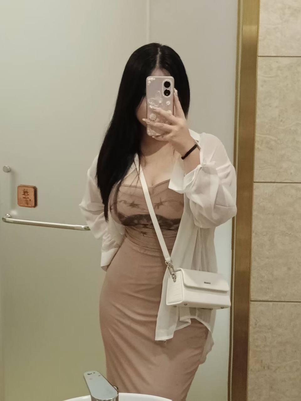 江苏 扬州 编号：153729 (点击复制)
➡️ 