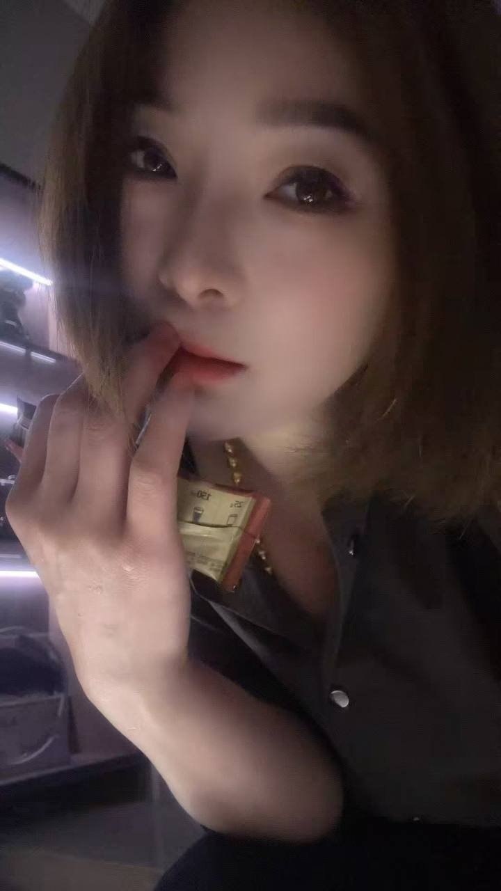 江苏 宜兴 编号：048953 (点击复制)
➡️ 