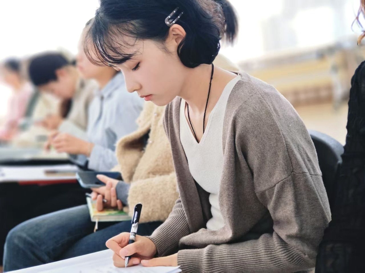 江苏 扬州 编号：808191 (点击复制)
➡️ 