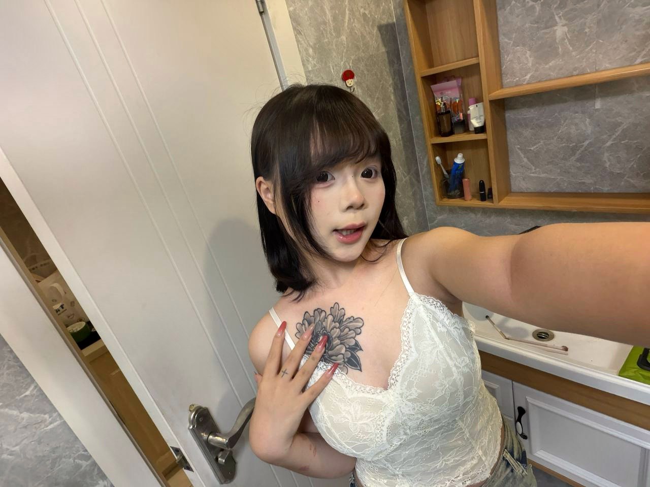 江苏 南通 编号： 656907 （260830）

