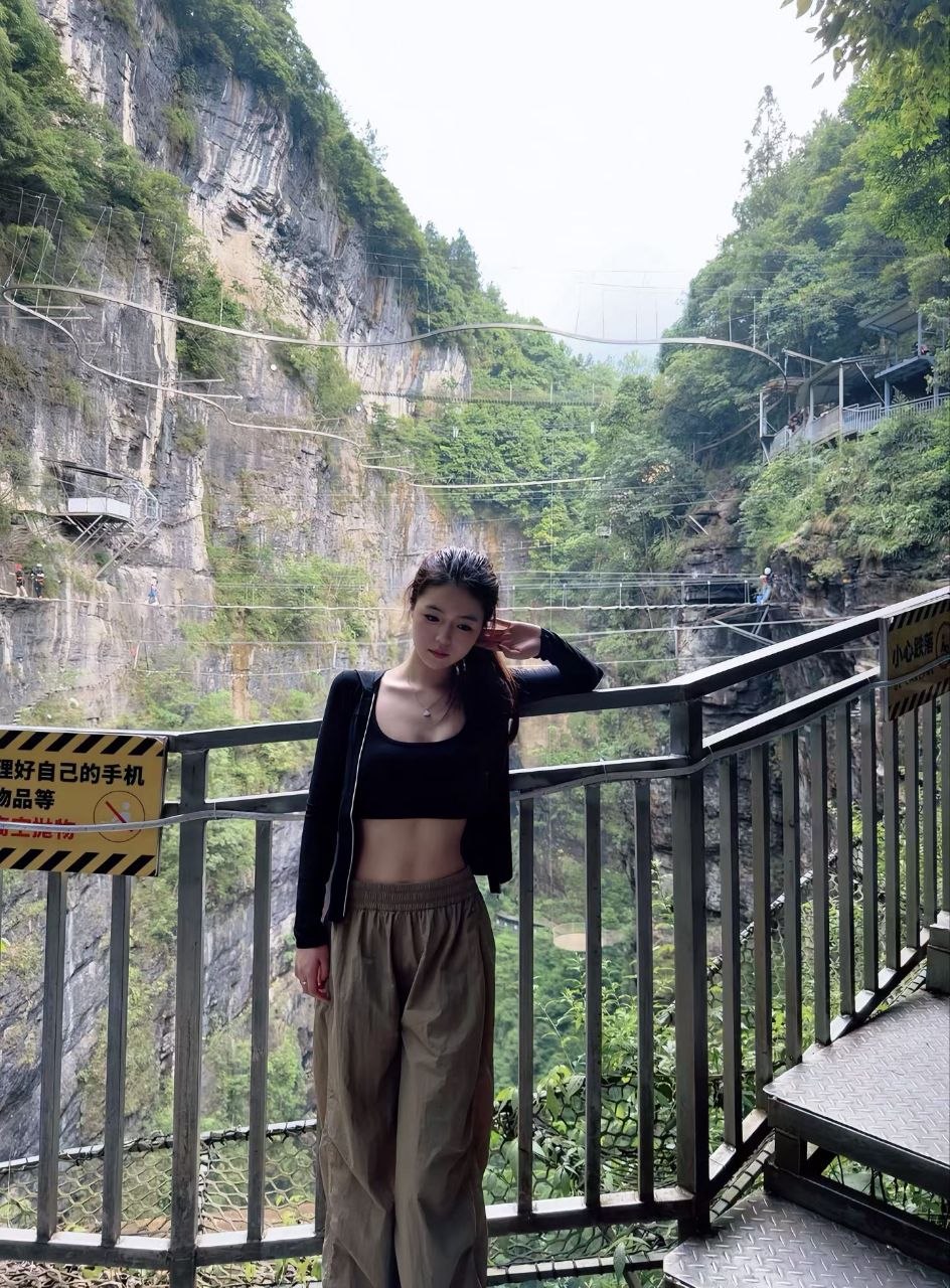 江苏 苏州 编号：636941 (点击复制)
➡️ 