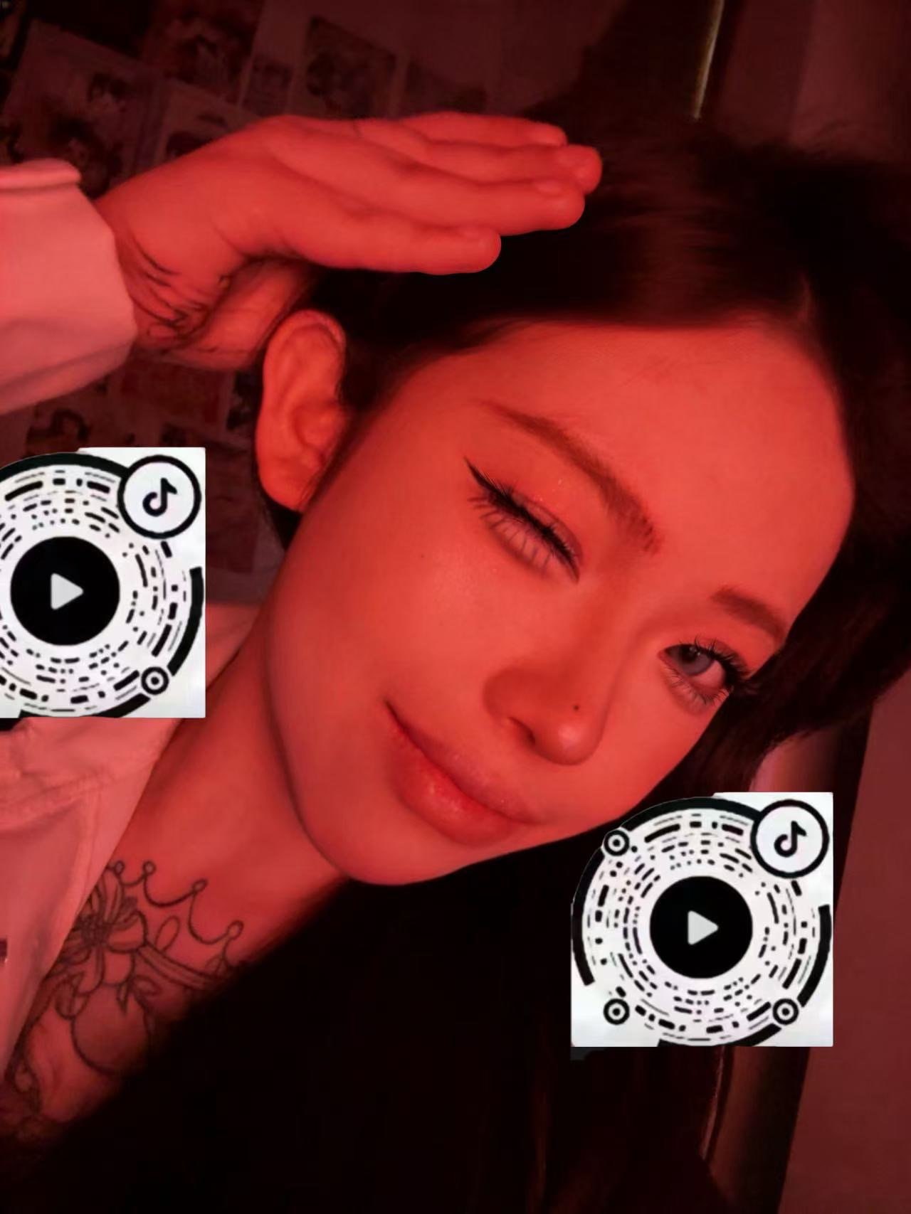 江苏 无锡 编号：749498 (点击复制)
➡️ 