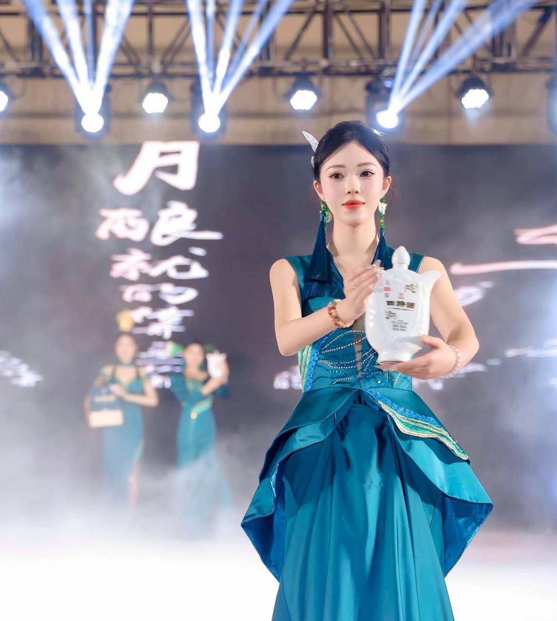 江西 南昌 编号：394905 (点击复制)
➡️ 