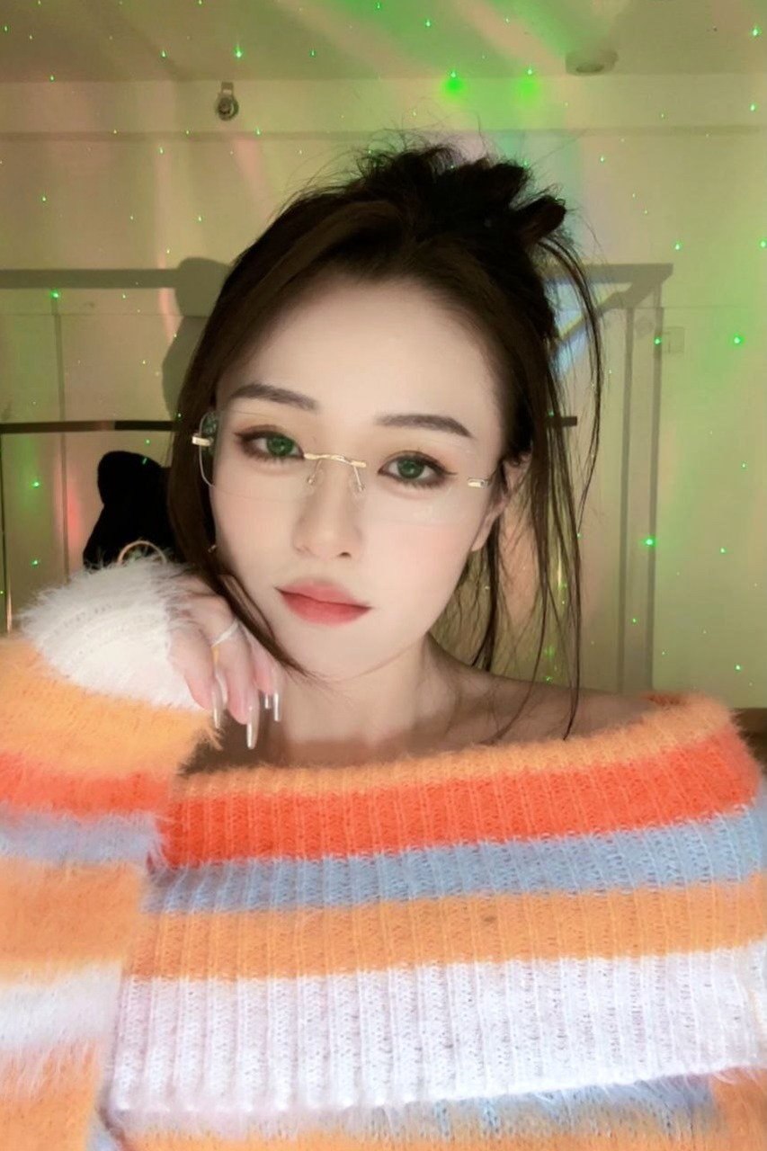 江西 南昌 编号：832733 (点击复制)
➡️ 