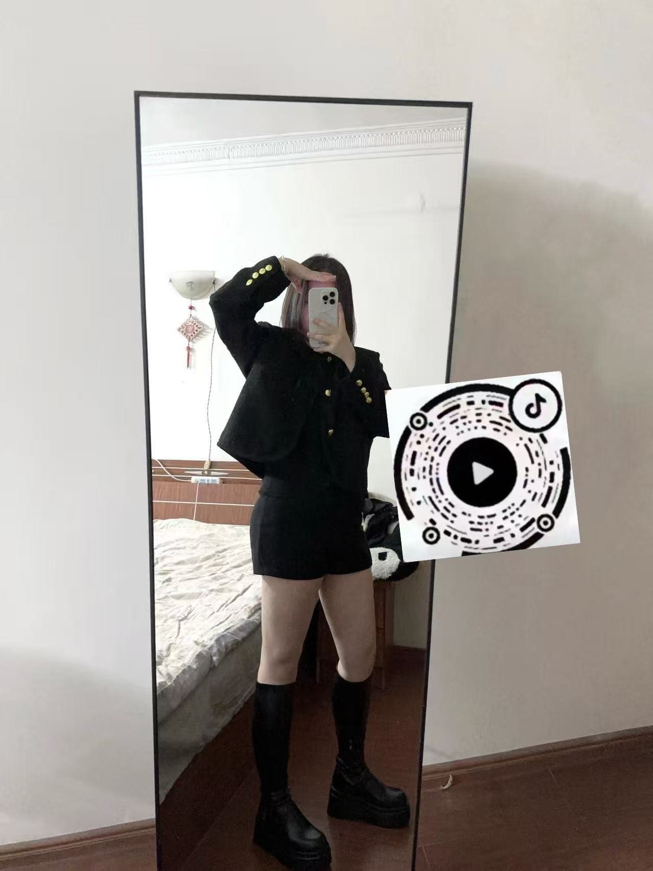 江西 南昌 编号：980684 (点击复制)
➡️ 