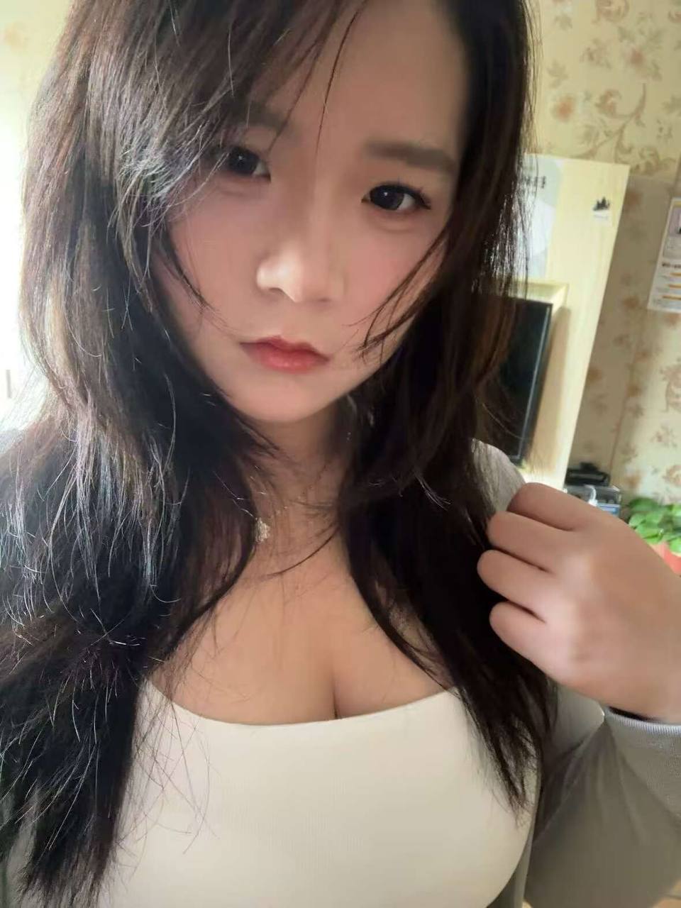 江西 上饶 编号：606179 (点击复制)
➡️ 