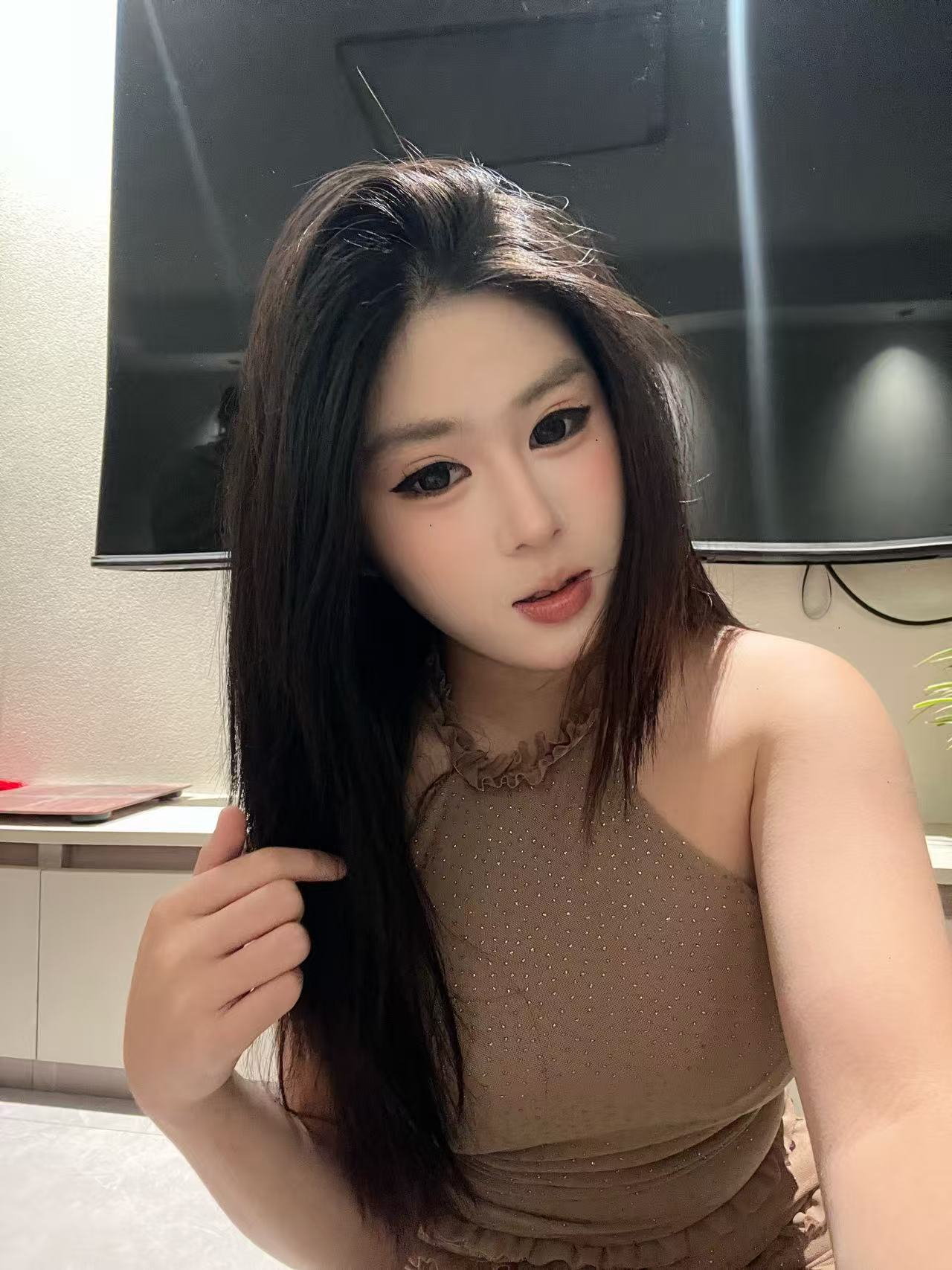 江西 上饶 编号：008420 (点击复制)
➡️ 