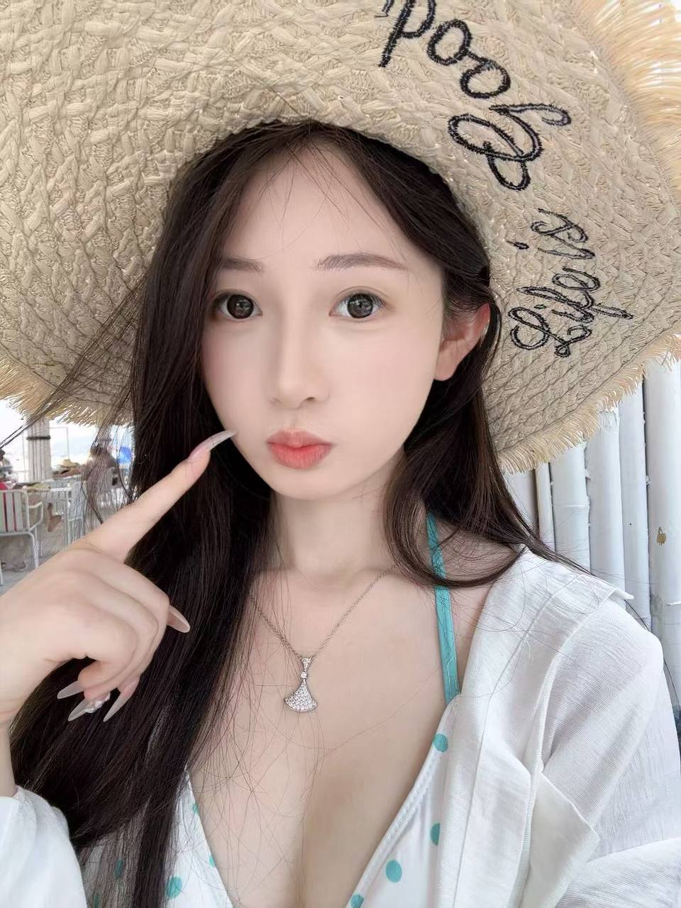 江西 赣州 编号：229207 (点击复制)
➡️ 