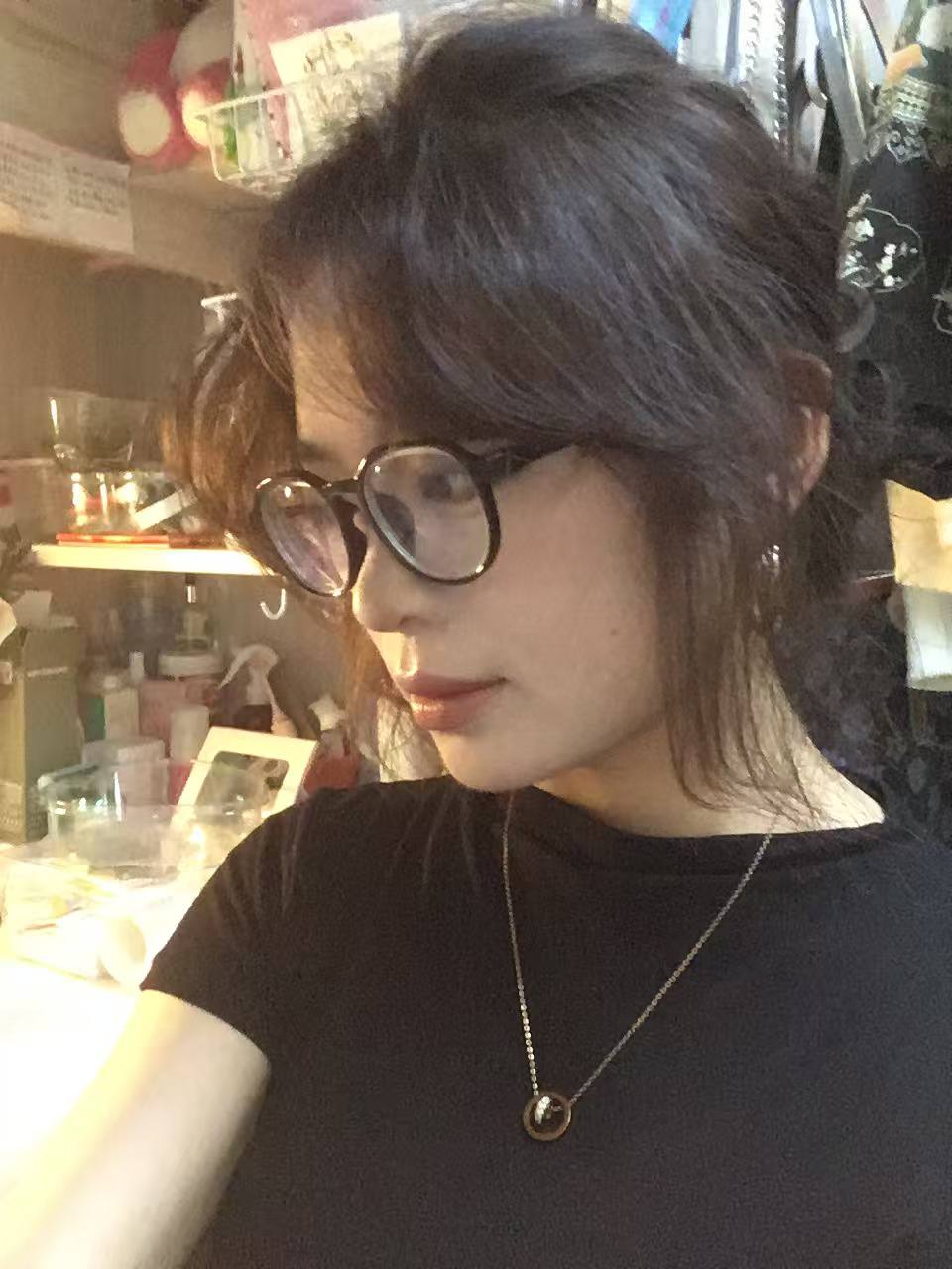 青海 西宁 编号：642317 (点击复制)
昵称：