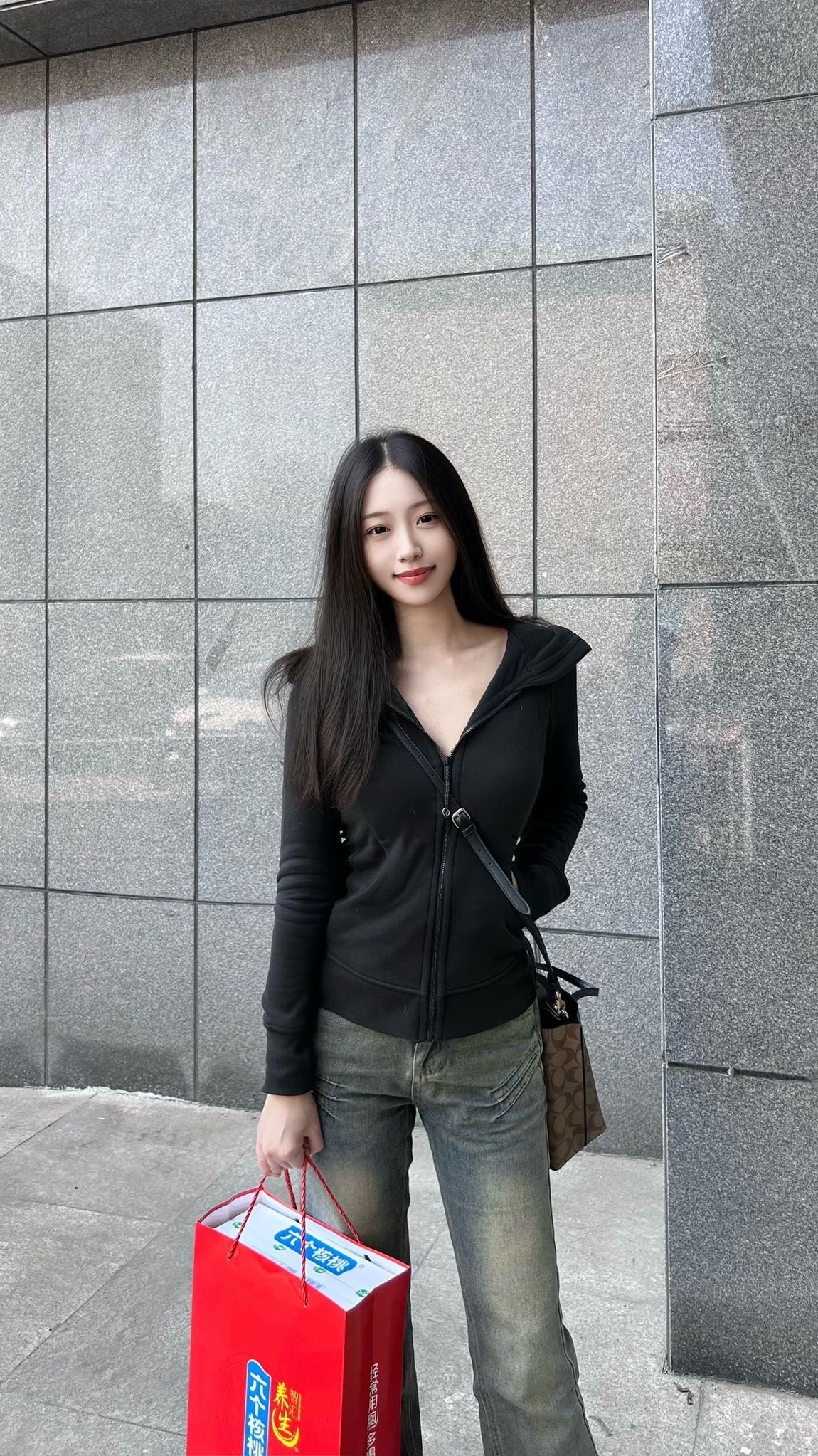 山东 济南 编号：619365 (点击复制)
➡️ 