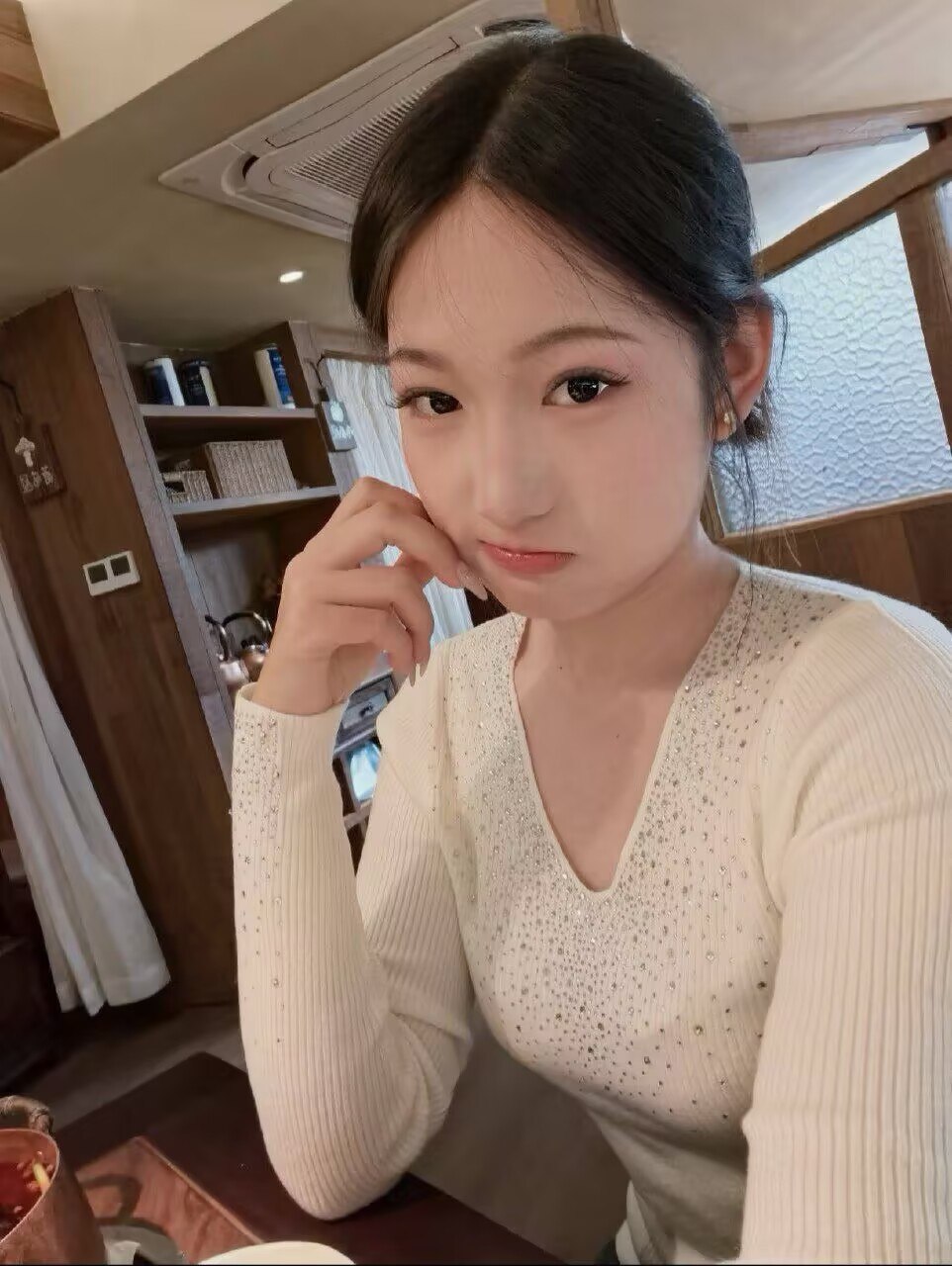 上海 编号：135460 (点击复制)
➡️ 