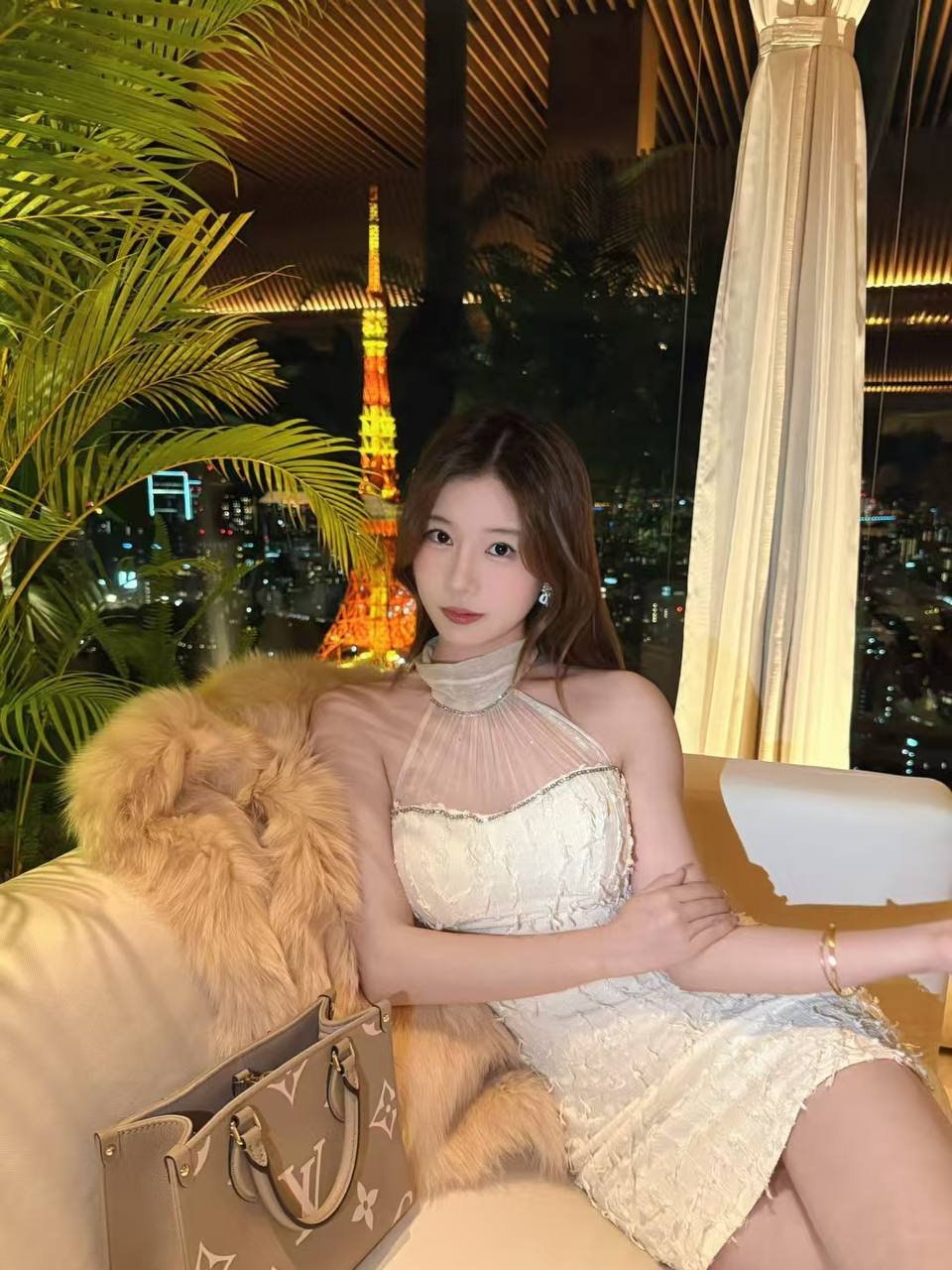 上海 编号：918387 (点击复制)
➡️ 