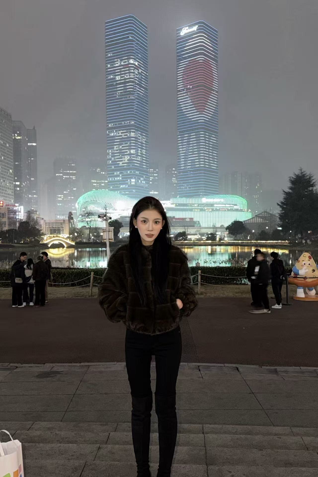 上海 编号：266828 (点击复制)
➡️ 
