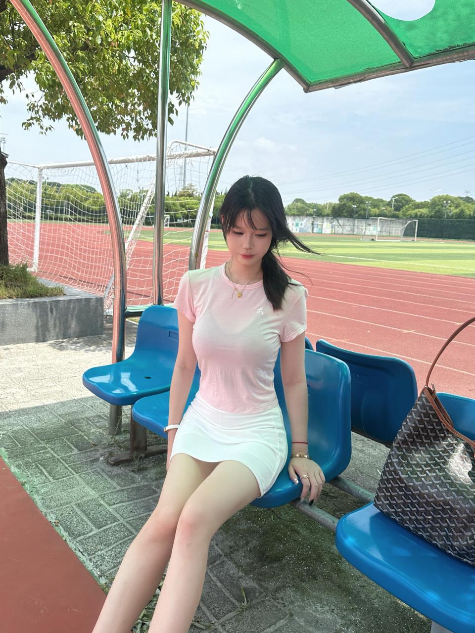 上海 编号：218683 (点击复制)
➡️ 