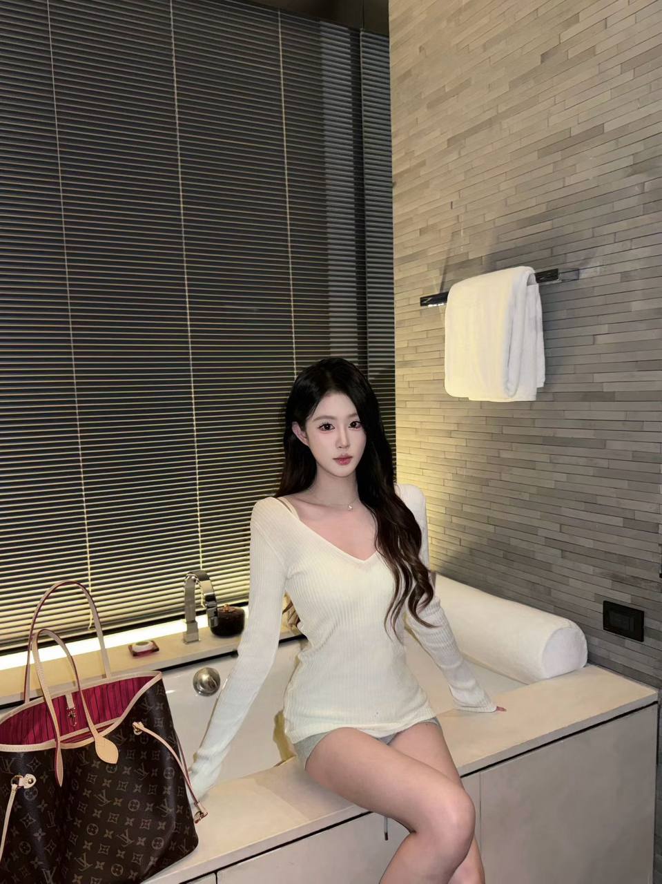 上海 编号：990826 (点击复制)
➡️ 