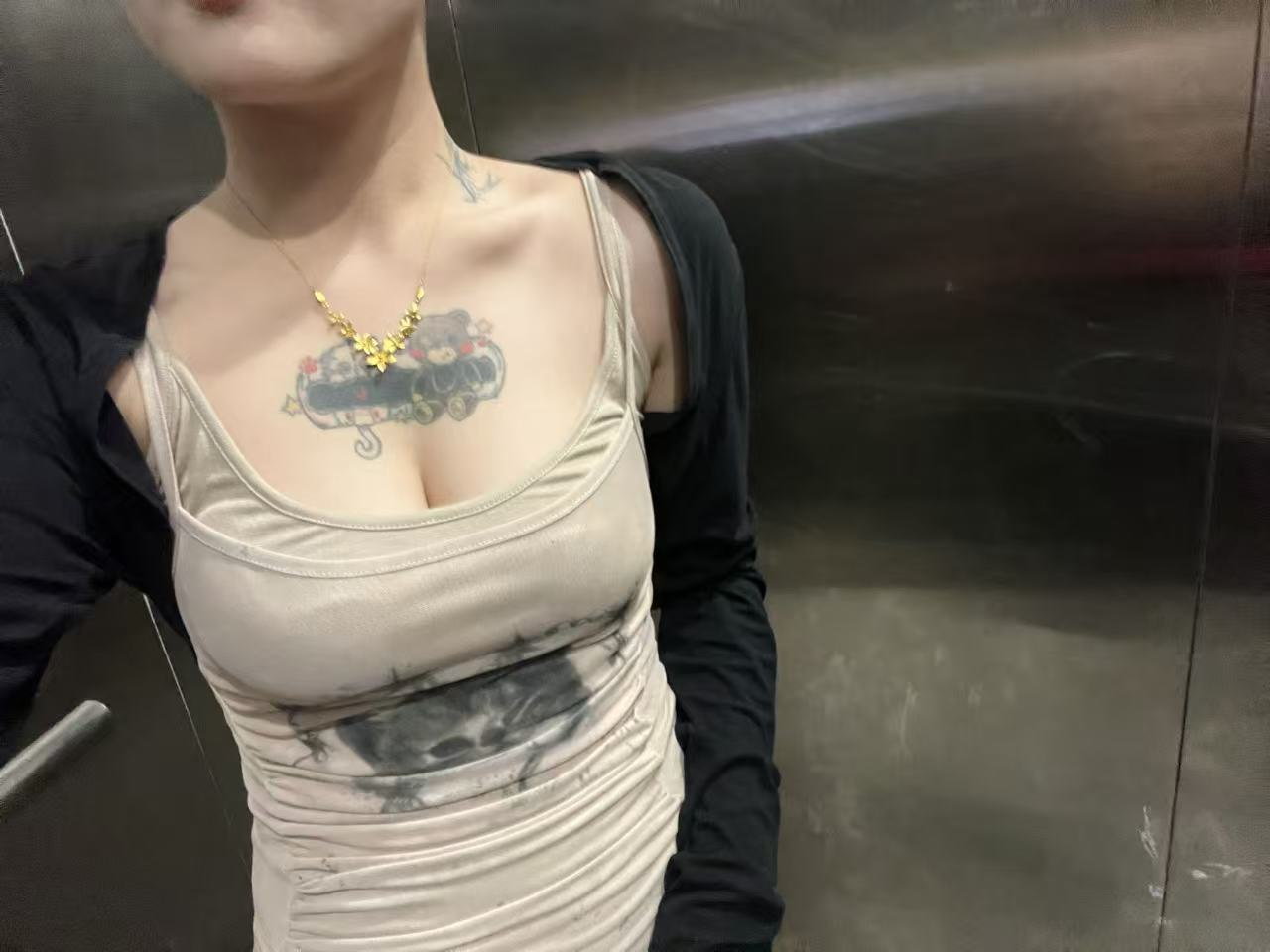 上海 编号：152996 (点击复制)
➡️ 