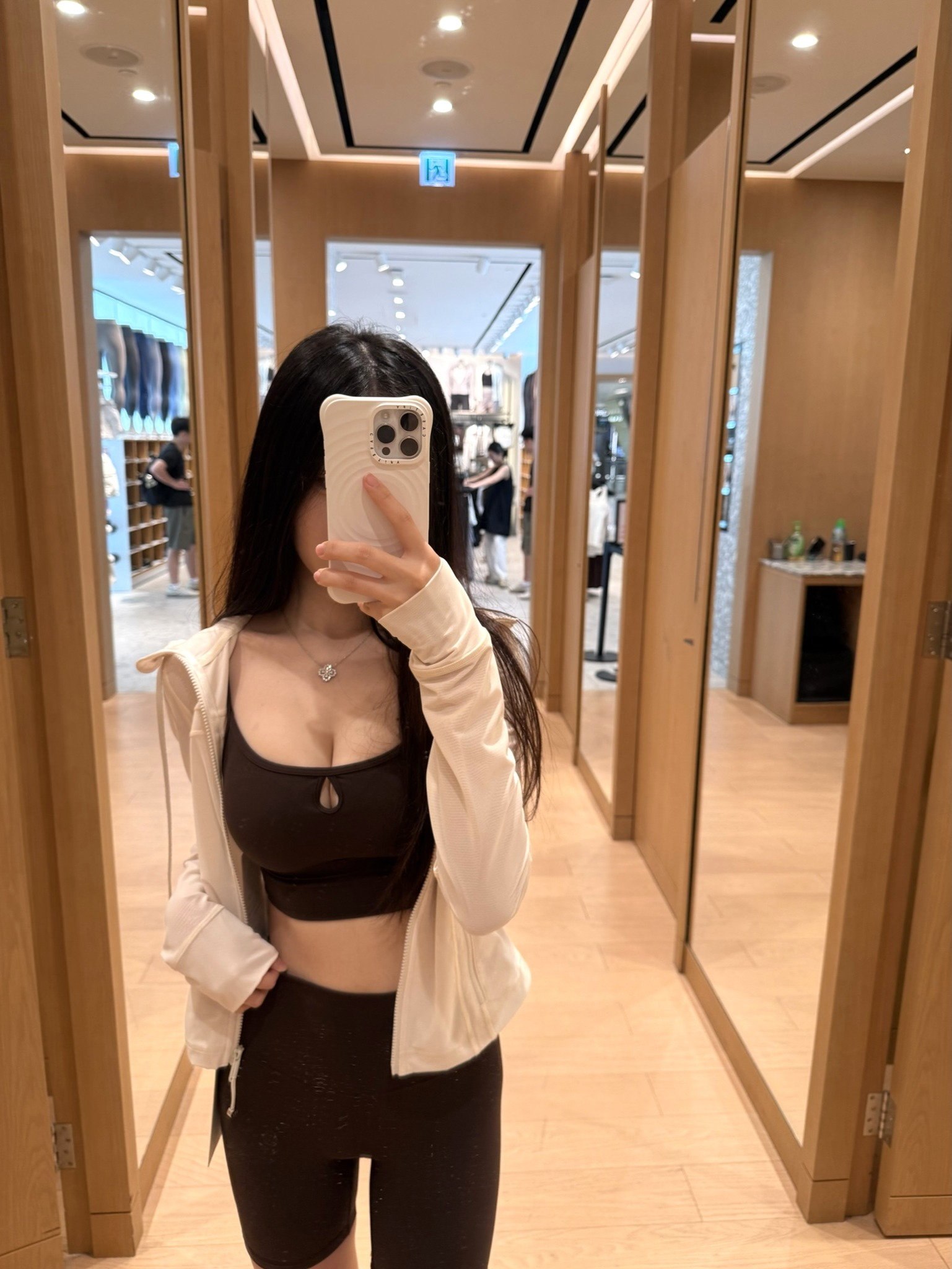上海 编号：103970 (点击复制)
➡️ 