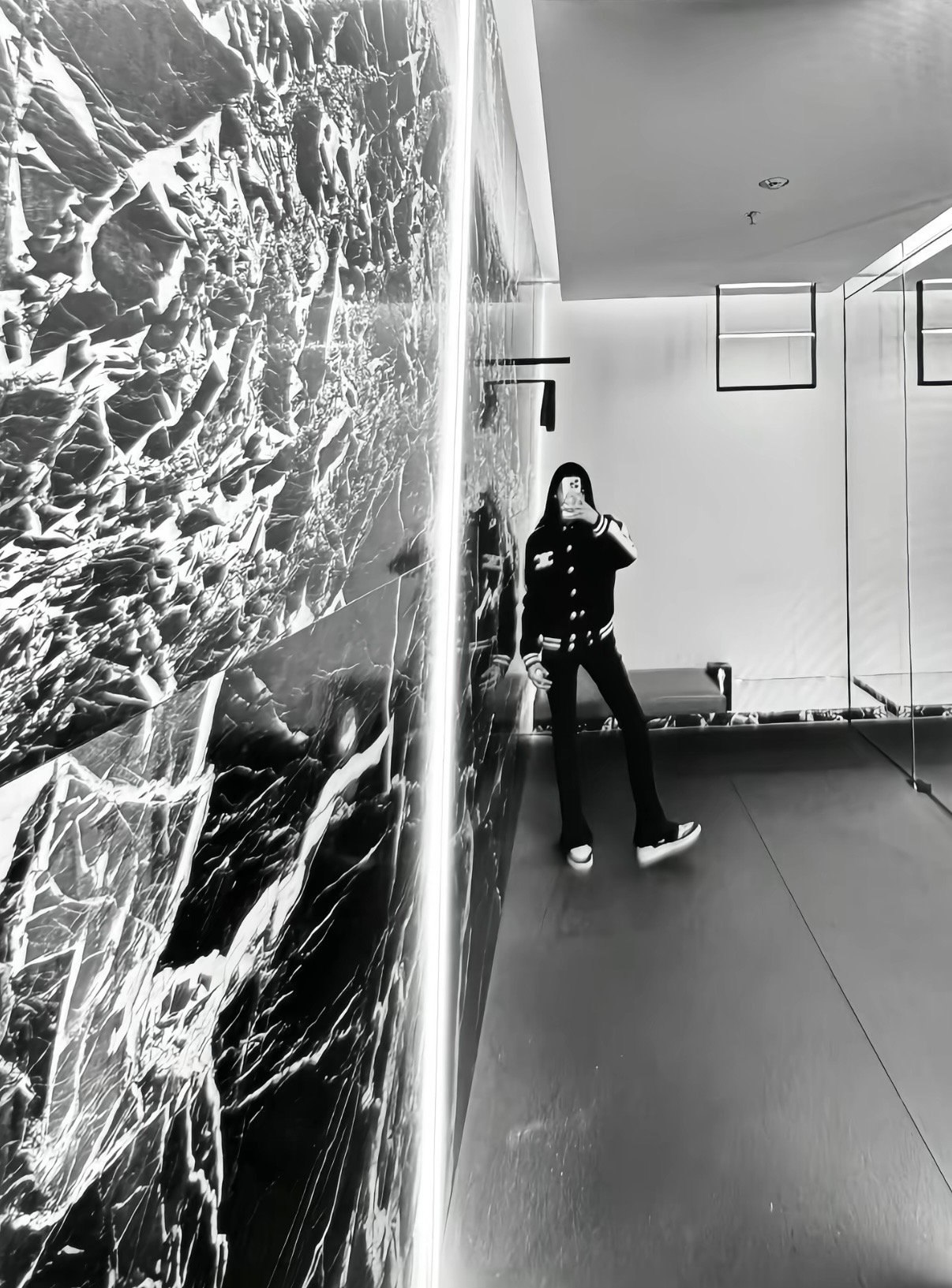 上海 编号：293844 (点击复制)
➡️ 