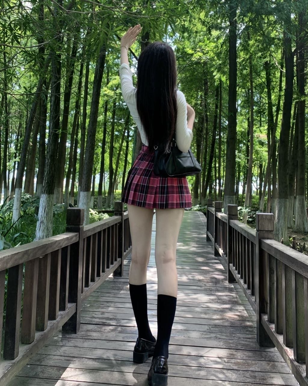 上海 编号：824576 (点击复制)
➡️ 
