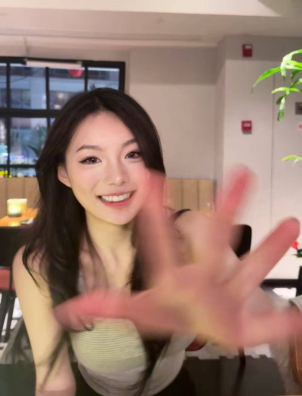 上海 编号：598976 (点击复制)
➡️ 