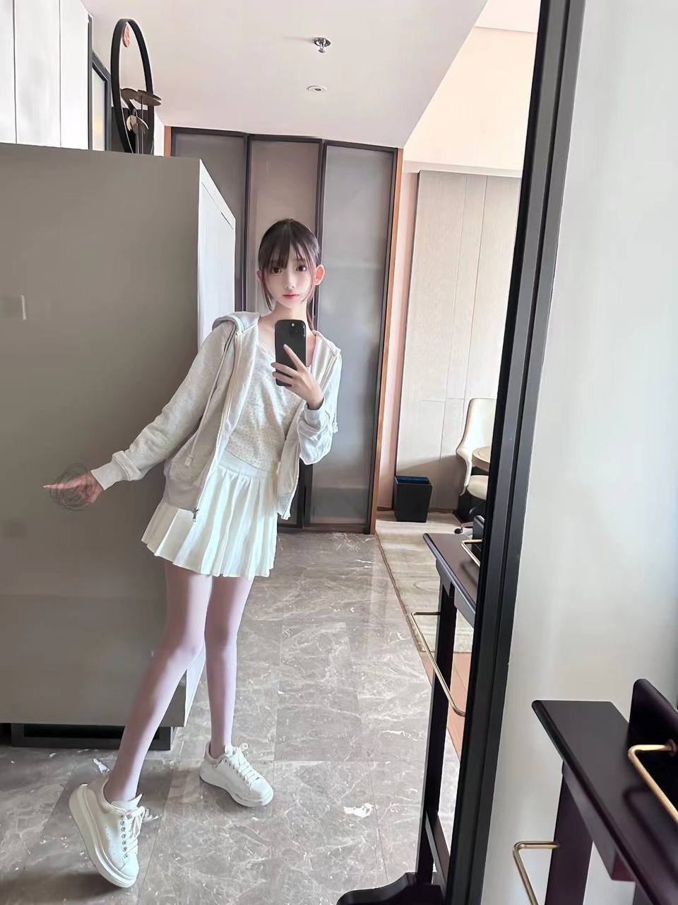 上海 编号：377628 (点击复制)
➡️ 