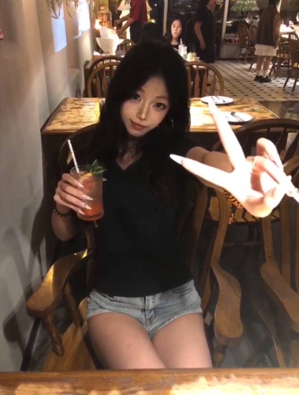 上海 编号：128469 (点击复制)
➡️ 