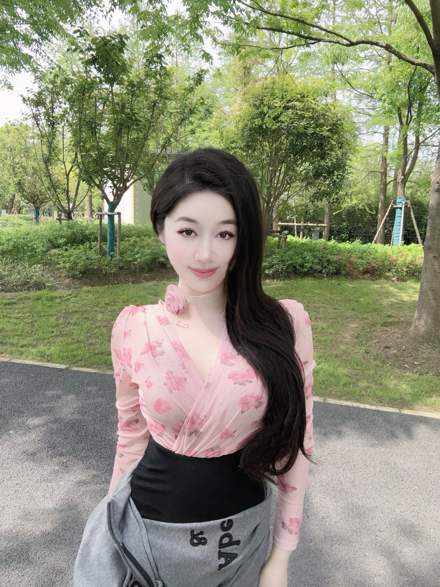 上海 编号：379413 (点击复制)
➡️ 