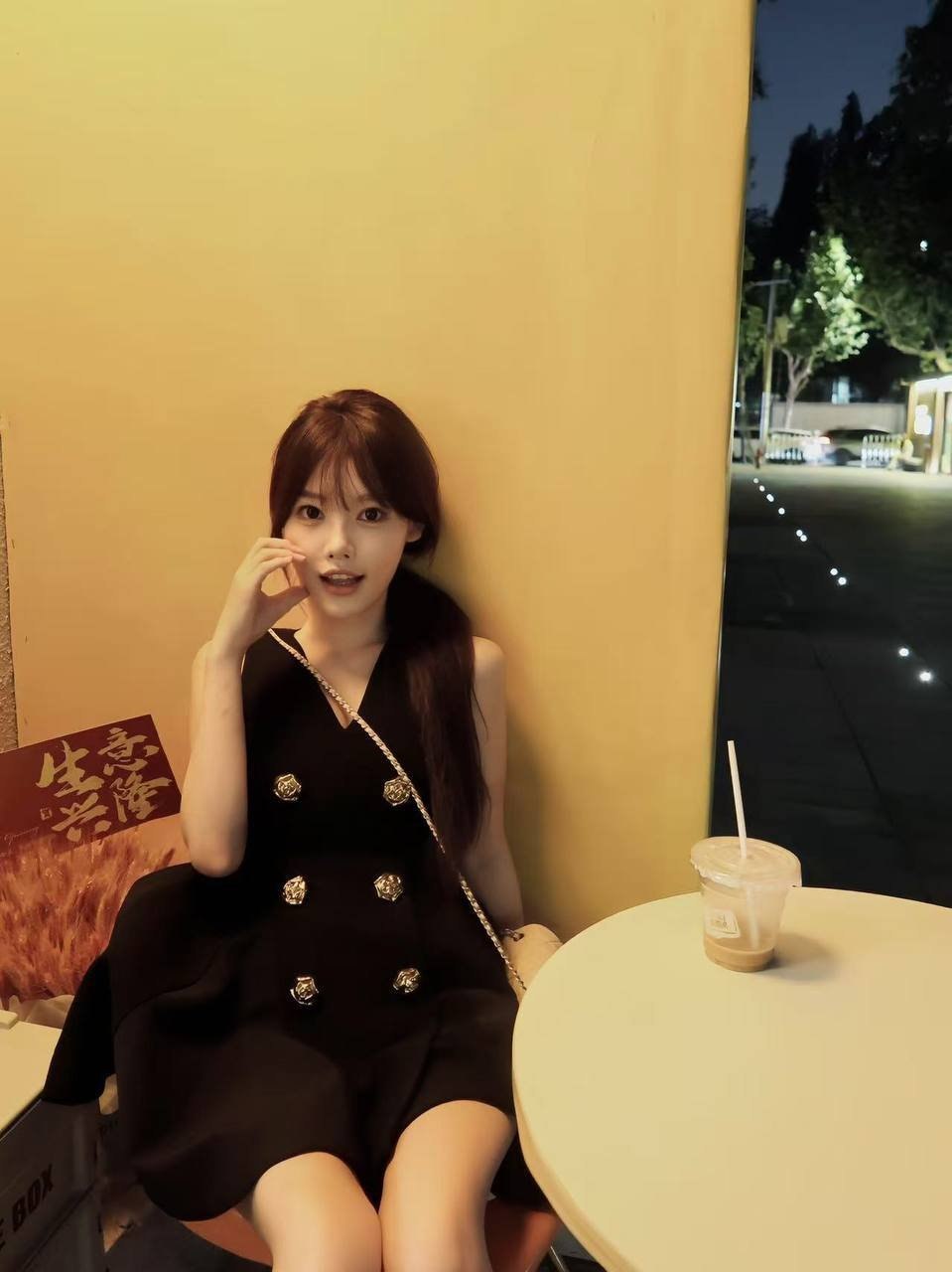 上海 编号： 090982 （260820）
