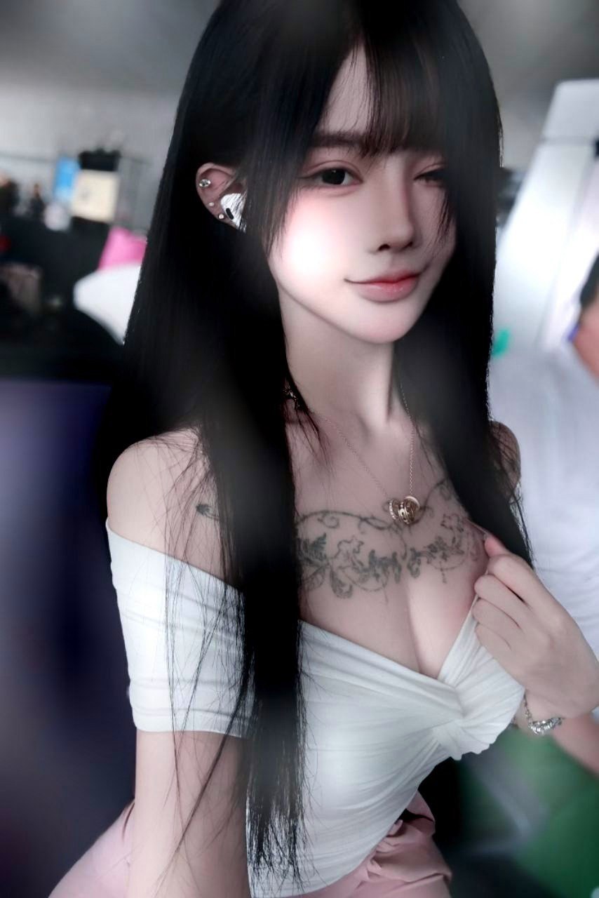 上海 编号： 046504 （260905）
