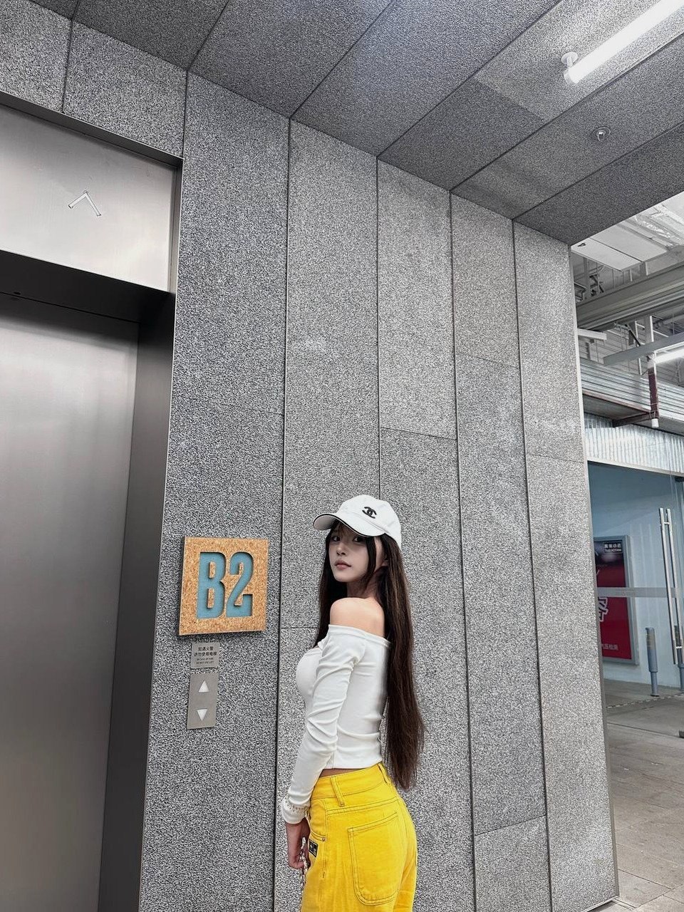 上海 编号： 984383 （260908）
