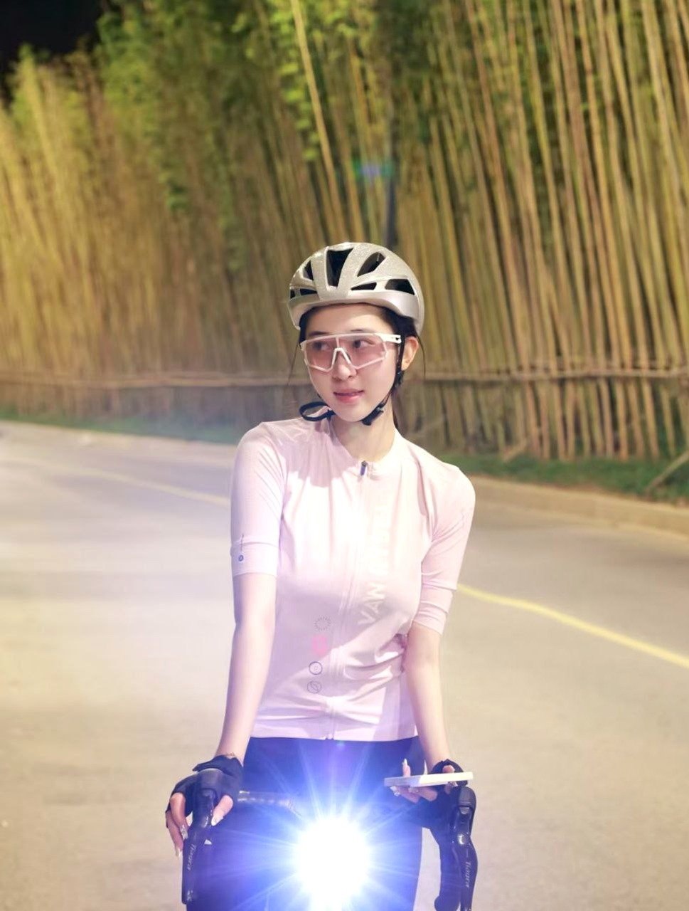陕西 西安 编号：286259 (点击复制)
➡️ 