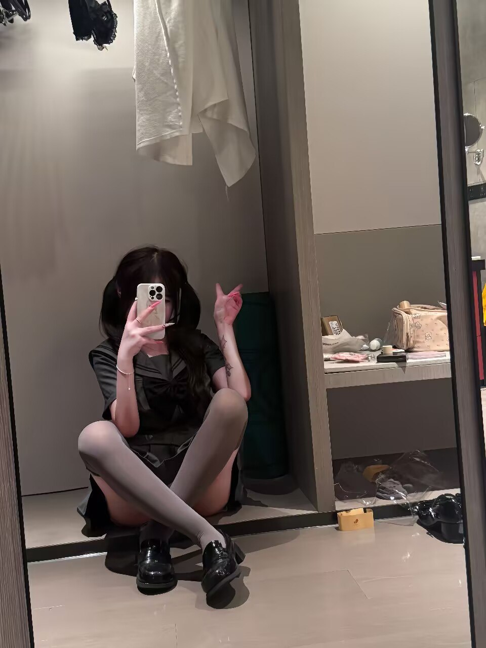 陕西 西安 编号：988044 (点击复制)
➡️ 