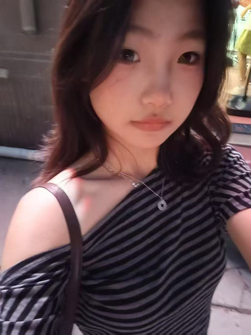 陕西 西安 编号：082922 (点击复制)
➡️ 