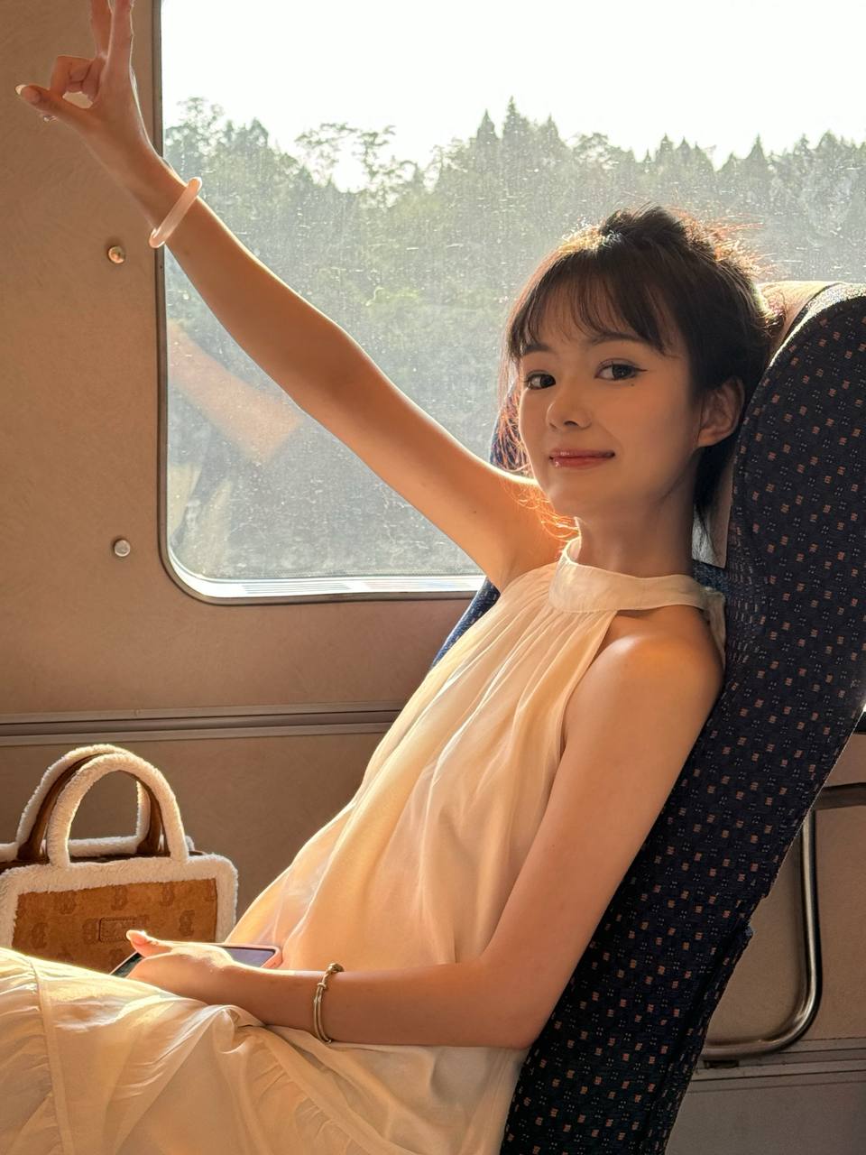 四川 成都 编号：708071 (点击复制)
➡️ 