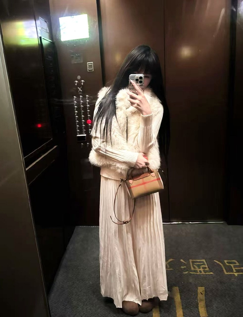 四川 成都 编号：015652 (点击复制)
➡️ 