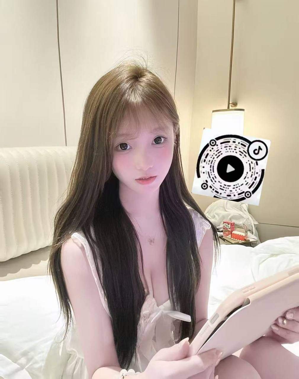 四川 成都 编号：699441 (点击复制)
➡️ 
